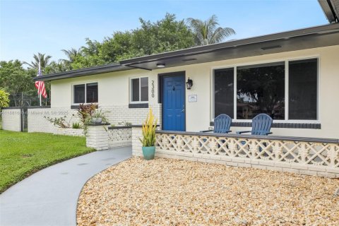 Casa en venta en Pembroke Pines, Florida, 3 dormitorios, 149.2 m2 № 1929547 - foto 5