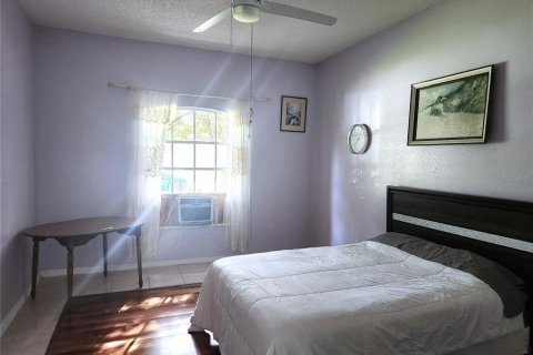 House in Palm Coast, Florida 4 bedrooms, 196.21 sq.m. № 1851888 - photo 10