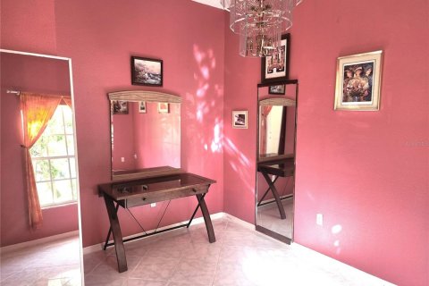 House in Palm Coast, Florida 4 bedrooms, 196.21 sq.m. № 1851888 - photo 14
