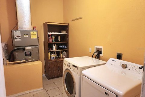 House in Palm Coast, Florida 4 bedrooms, 196.21 sq.m. № 1851888 - photo 15