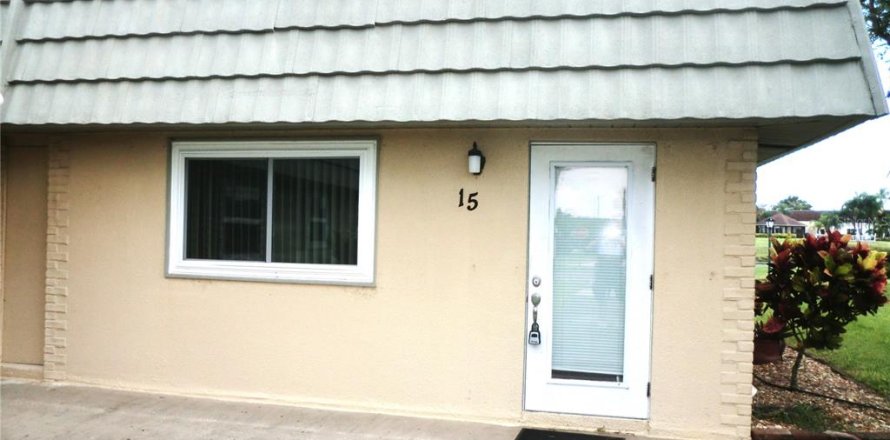 Condo in Sun City Center, Florida, 1 bedroom  № 2272828