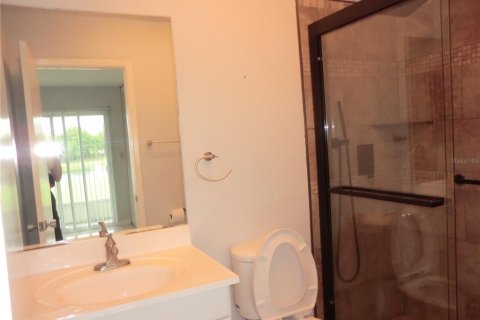 Condo in Sun City Center, Florida, 1 bedroom  № 2272828 - photo 12