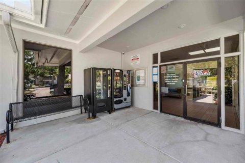 Touwnhouse à vendre à Palm Harbor, Floride: 2 chambres, 107.86 m2 № 2205848 - photo 30