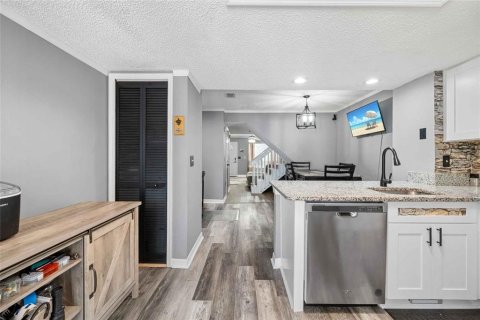 Touwnhouse à vendre à Palm Harbor, Floride: 2 chambres, 107.86 m2 № 2205848 - photo 18