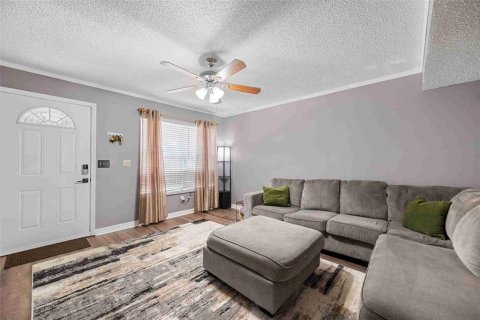Touwnhouse à vendre à Palm Harbor, Floride: 2 chambres, 107.86 m2 № 2205848 - photo 13