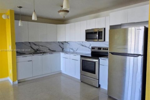 Condominio en Homestead, Florida, 2 dormitorios  № 1984701