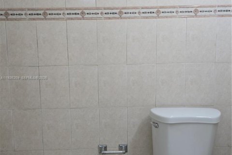 Condominio en alquiler en Homestead, Florida, 2 dormitorios, 99.87 m2 № 1984701 - foto 11