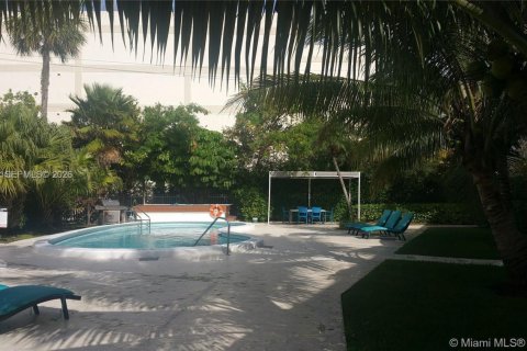 Copropriété à louer à North Miami, Floride: 1 chambre, 81.75 m2 № 2058147 - photo 14