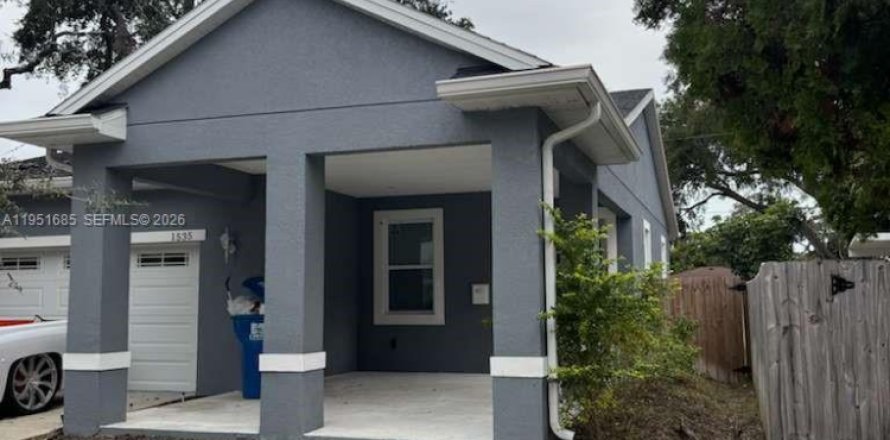 Casa en Saint Petersburg, Florida 3 dormitorios № 2008090