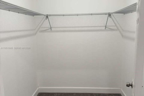 Casa en venta en Saint Petersburg, Florida, 3 dormitorios № 2008090 - foto 11