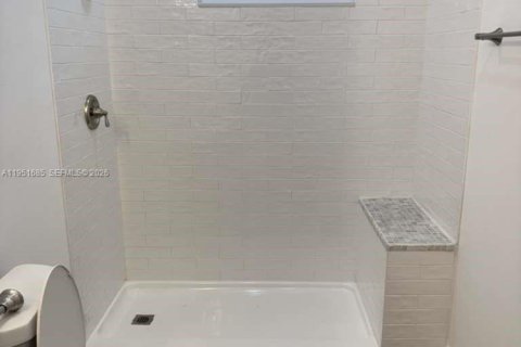 Casa en venta en Saint Petersburg, Florida, 3 dormitorios № 2008090 - foto 7