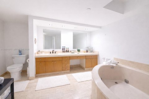 Copropriété à louer à Aventura, Floride: 3 chambres, 148.64 m2 № 2065741 - photo 12