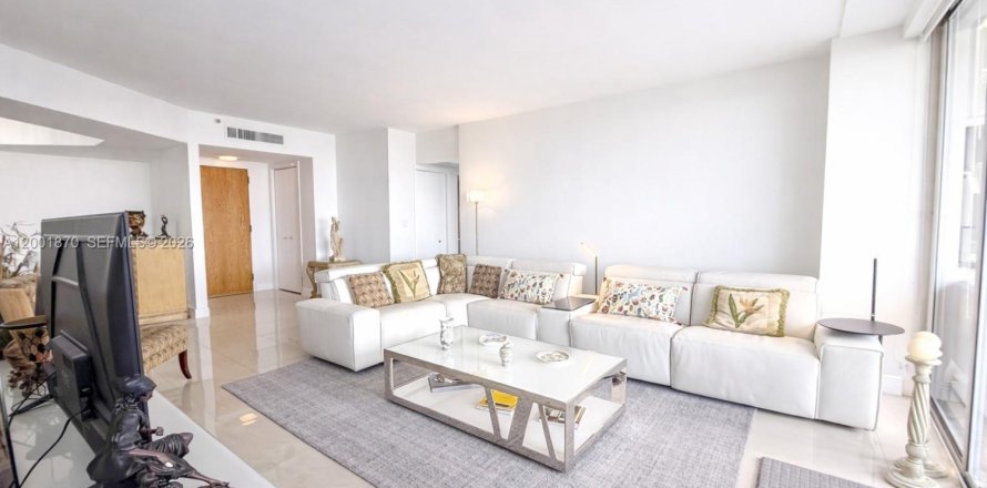 Condo à Aventura, Floride, 3 chambres  № 2065741