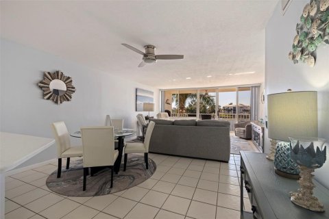 Condominio en venta en Saint Petersburg, Florida, 2 dormitorios, 116.59 m2 № 1437553 - foto 14