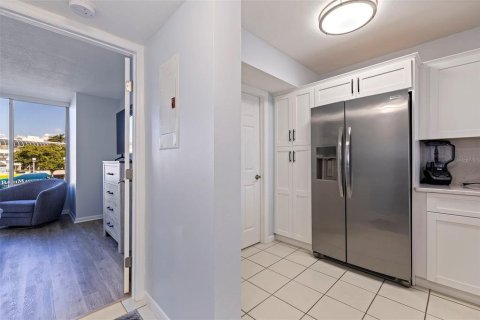 Condominio en venta en Saint Petersburg, Florida, 2 dormitorios, 116.59 m2 № 1437553 - foto 6