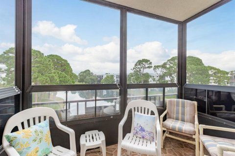 Condo in Saint Petersburg, Florida, 2 bedrooms  № 1846422 - photo 27