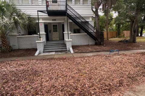 Propiedad comercial en Saint Petersburg, Florida 4 dormitorios, 161.28 m2 № 2222891