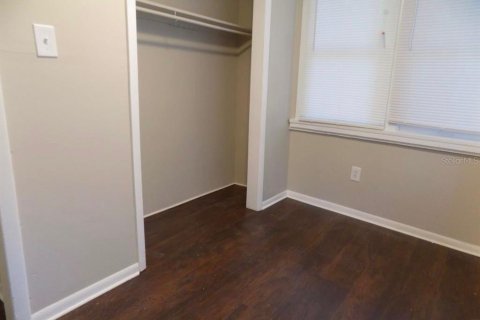 Immobilier commercial à vendre à Saint Petersburg, Floride: 4 chambres, 161.28 m2 № 2222891 - photo 10