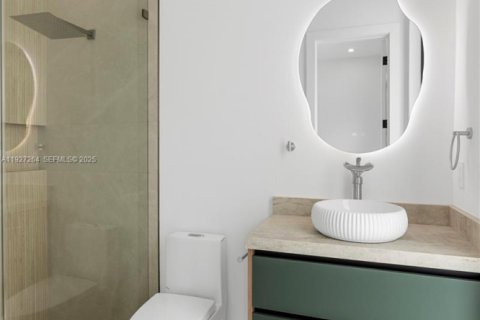 House in Cape Coral, Florida 4 bedrooms, 222.97 sq.m. № 1986225 - photo 20