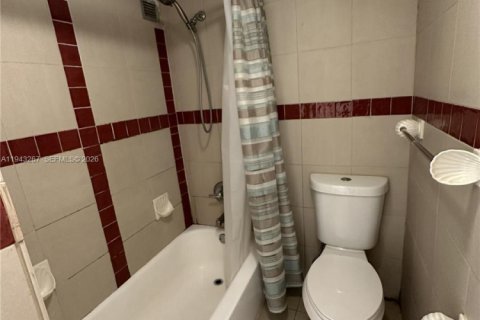 Снять в аренду кондоминиум в Санни-Айлс-Бич, Флорида 1 спальня, 71.26м2, № 2079782 - фото 9