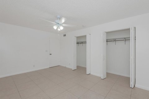 Appartement à louer à Coral Springs, Floride: 2 chambres, 790.32 m2 № 2253942 - photo 19