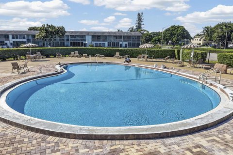 Copropriété à vendre à West Palm Beach, Floride: 1 chambre, 52.95 m2 № 2389579 - photo 16