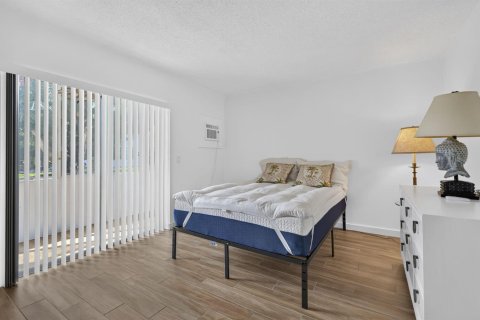 Copropriété à vendre à West Palm Beach, Floride: 1 chambre, 52.95 m2 № 2389579 - photo 11