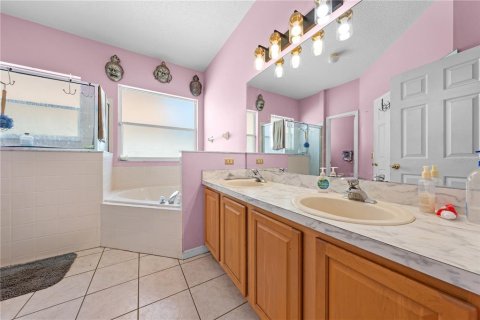 Купить виллу или дом в Киссимми, Флорида 7 комнат, 215.35м2, № 2214540 - фото 28