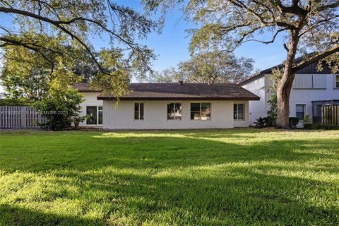 House in Cooper City, Florida 3 bedrooms, 139.54 sq.m. № 1806403 - photo 4