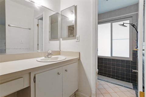 House in Cooper City, Florida 3 bedrooms, 139.54 sq.m. № 1806403 - photo 18