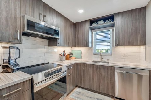 Condo in Boynton Beach, Florida, 2 bedrooms  № 2181306 - photo 7