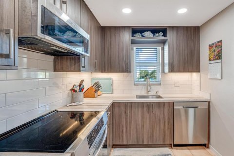 Condo in Boynton Beach, Florida, 2 bedrooms  № 2181306 - photo 12