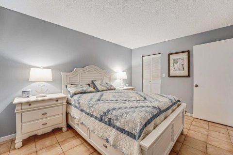 Condo in Boynton Beach, Florida, 2 bedrooms  № 2181306 - photo 17