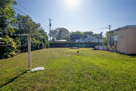 Villa ou maison à vendre à Miami, Floride: 3 chambres, 109.44 m2 № 2175690 - photo 24
