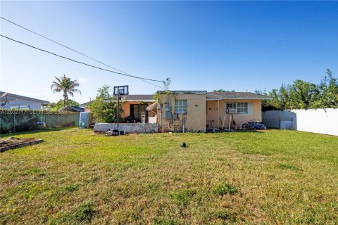 Villa ou maison à vendre à Miami, Floride: 3 chambres, 109.44 m2 № 2175690 - photo 25