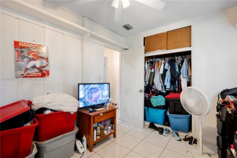Villa ou maison à vendre à Miami, Floride: 3 chambres, 109.44 m2 № 2175690 - photo 19