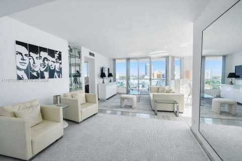 Condo in Miami Beach, Florida, 2 bedrooms № 2038286 - photo 21