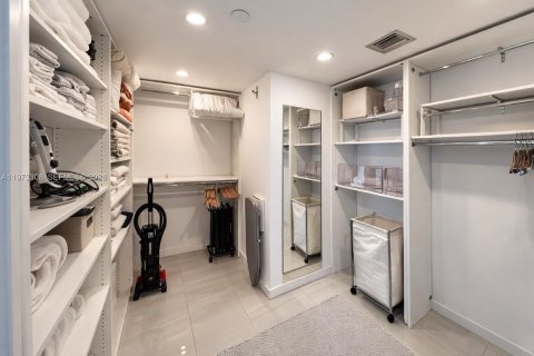 Condominio en alquiler en Miami Beach, Florida, 2 dormitorios, 111.48 m2 № 2038286 - foto 11