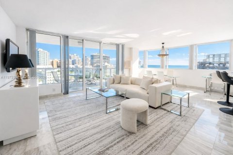 Condo in Miami Beach, Florida, 2 bedrooms № 2038286 - photo 16