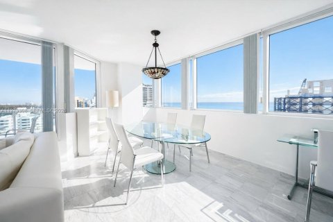 Condo in Miami Beach, Florida, 2 bedrooms № 2038286 - photo 18