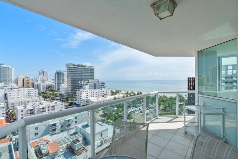Condo in Miami Beach, Florida, 2 bedrooms № 2038286 - photo 27