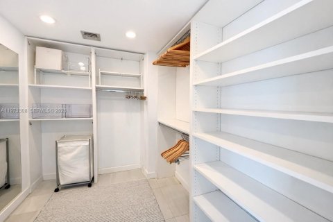 Condominio en alquiler en Miami Beach, Florida, 2 dormitorios, 111.48 m2 № 2038286 - foto 10