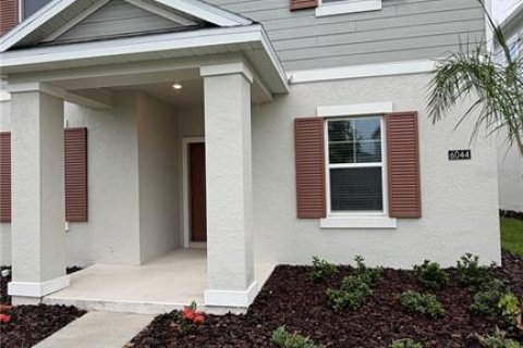 Villa ou maison à Clermont, Floride 5 chambres, 228.08 m2 № 2329806