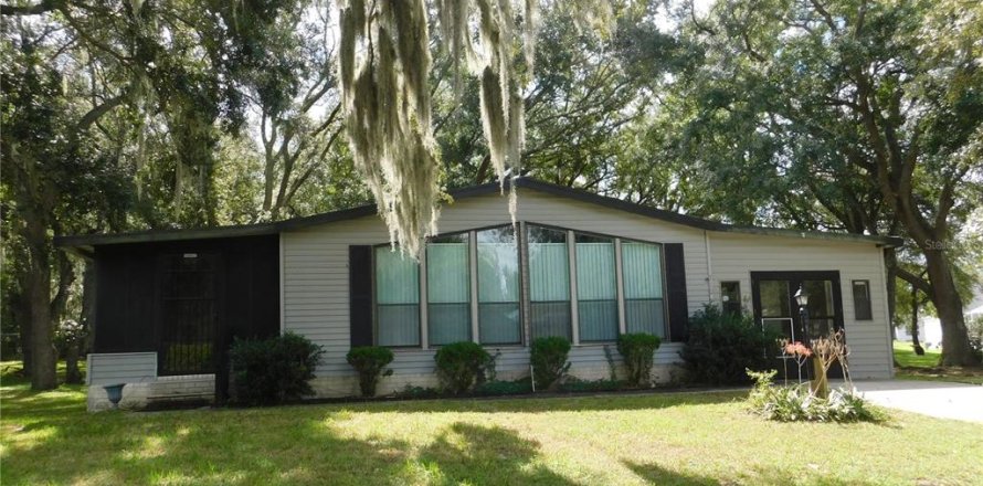 Appartement à Lady Lake, Floride 2 chambres, 106.28 m2 № 2420371