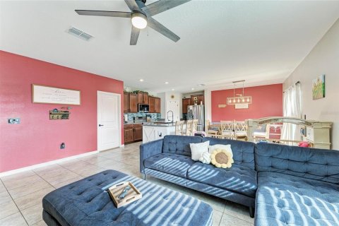 Villa ou maison à vendre à Wimauma, Floride: 4 chambres, 177.81 m2 № 2352347 - photo 13