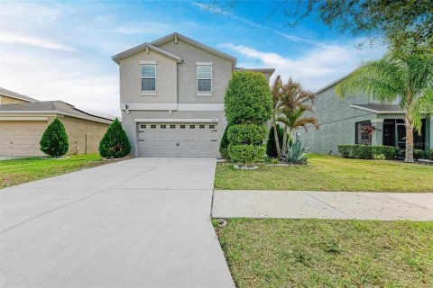 House in Wimauma, Florida 4 bedrooms, 177.81 sq.m. № 2352347