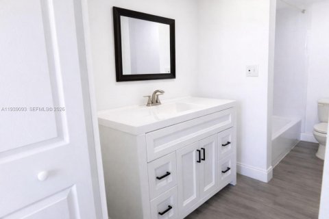 Copropriété à louer à Miami Beach, Floride: 1 chambre, 62.43 m2 № 1997646 - photo 8