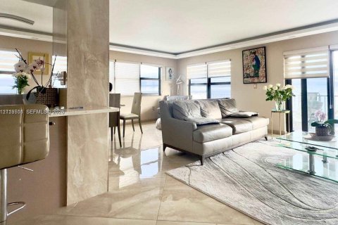 Condominio en venta en Hollywood, Florida, 3 dormitorios, 184.88 m2 № 2433803 - foto 6