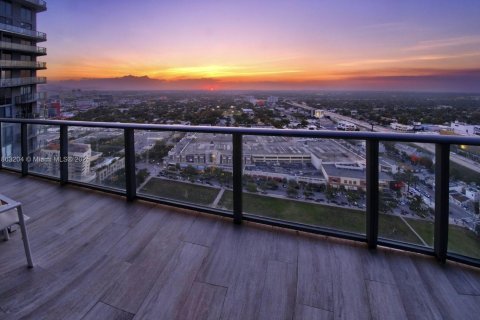 Condominio en venta en Miami, Florida, 1 dormitorio, 56.86 m2 № 1890516 - foto 10