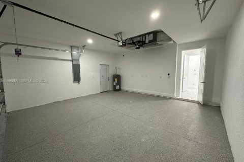 Casa en venta en Lehigh Acres, Florida, 3 dormitorios № 2062284 - foto 12